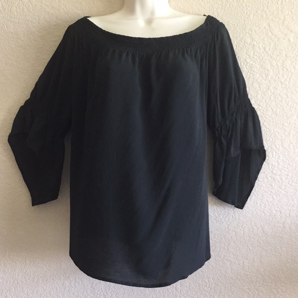 Size XL Express black top